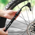 pol_pl_Pompka-rowerowa-aluminiowa-Alogy-Mini-Bike-Pump-100psi-z-uchwytem-reczna-Czarna-67793_14.jpg