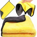 pol_pl_Recznik-samochodowy-dwustronny-30x60-cm-welurowy-Mikrofibra-do-mycia-osuszania-samochodu-auta-scierka-Alogy-Car-Detailing-74099_2.jpg