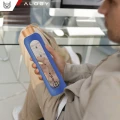 pol_pl_Butelka-szklana-duza-bidon-na-napoje-do-picia-Alogy-Miarka-motywacyjna-1l-1000ml-etui-silikonowe-Niebieska-74357_8.webp