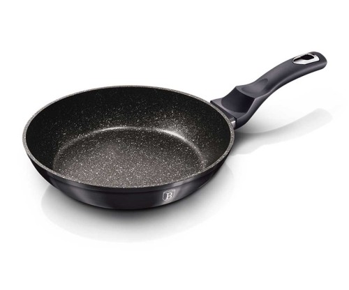 PATELNIA-GRANITOWA-24cm-BERLINGER-HAUS-BH-6889-CARBON-PRO_[18118]_1200.jpg