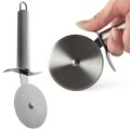 pol_pl_Noz-do-pizzy-stalowy-okragly-20-5-cm-1559_1.jpg