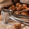 pol_pl_Dziadek-do-orzechow-LUXY-18-cm-4559_5.jpg