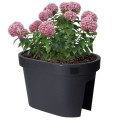 pol_pl_Doniczka-ogrodowa-plastikowa-czarna-39-5x24-cm-11578_6.jpg