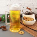 pol_pl_Kufel-do-piwa-plastikowy-620-ml-15607_2.jpg