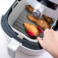 pol_pl_Wklad-do-frytkownicy-Air-Fryer-beztluszczowej-silikonowy-szary-22-cm-17596_4.jpg