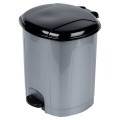 pol_pl_Kosz-na-smieci-z-pedalem-plastikowy-szary-21-l-16518_3.jpg