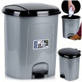 pol_pl_Kosz-na-smieci-z-pedalem-plastikowy-szary-30-l-16519_6.jpg