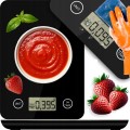 waga-kuchenna-elektroniczna-lcd-do-5kg-od-1g-szklana-czarna-domowa-plaska.jpg