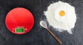 pol_pl_waga-kuchenna-mango-czerwona-5494_5.jpg