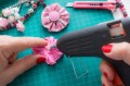 how-to-use-a-glue-gun-650x433.jpg