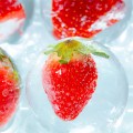 ice-ball-strwaberry2.jpg