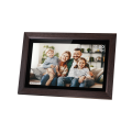 cyfrowa-ramka-kruger-matz-na-zdjecia-frameo-wi-fi-15-6-drewniana-ramka-22d41feed9dd4eed9e8d33cedd703fd2-8aaca2da.png