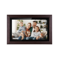 cyfrowa-ramka-kruger-matz-na-zdjecia-frameo-wi-fi-15-drewniana-ramka-1728e6ad544e49de810250fda7dc0c0c-3c8c652e.png